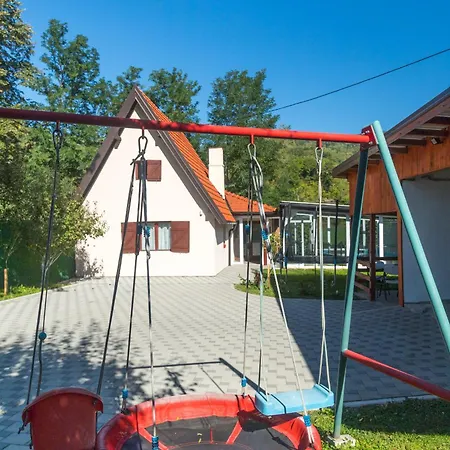 빌라 Dom Drina Zatvoreni Bazen