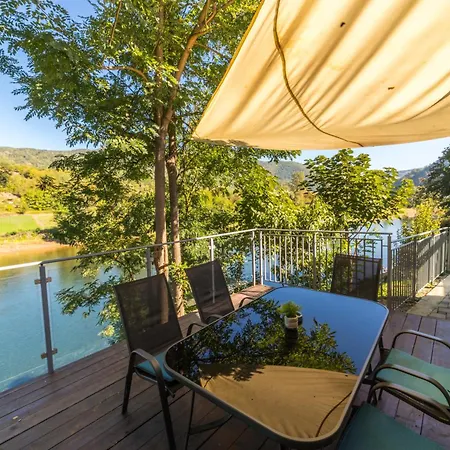 빌라 Dom Drina Zatvoreni Bazen